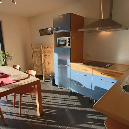 Hunsrueck Valley View With Cedar Sauna Appartement *