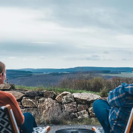 Hunsrueck Valley View With Cedar Sauna Appartement