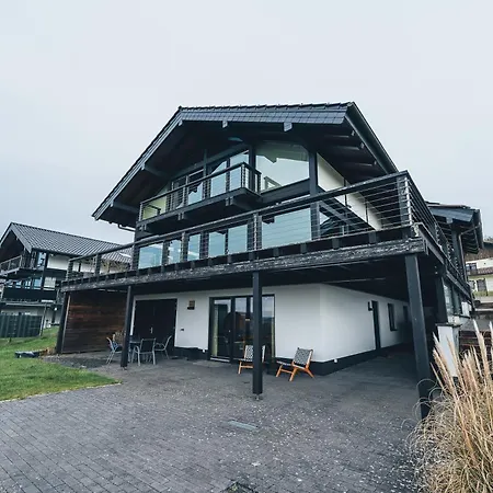Hunsrueck Valley View With Cedar Sauna Appartement *