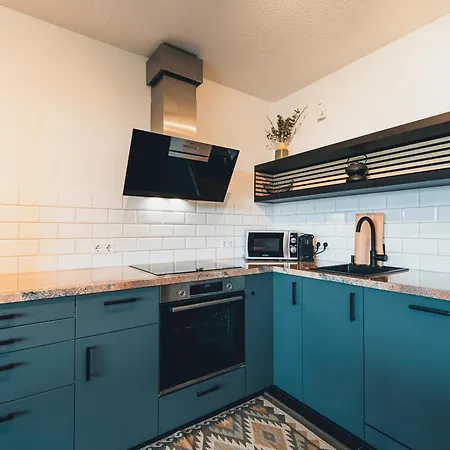 Hunsrueck Valley View With Cedar Sauna Appartement