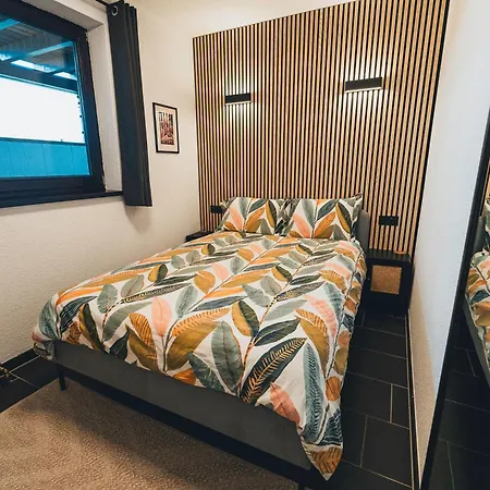 Hunsrueck Valley View With Cedar Sauna Appartement