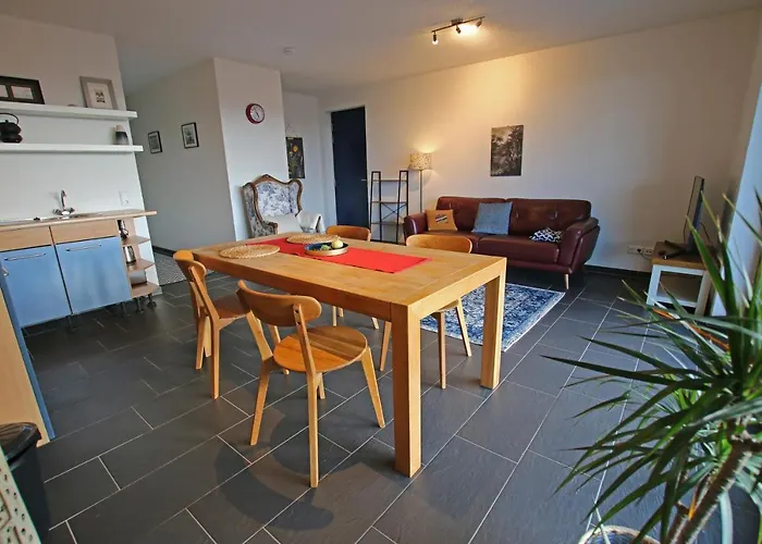 Hunsrueck Valley View With Cedar Sauna Apartamento