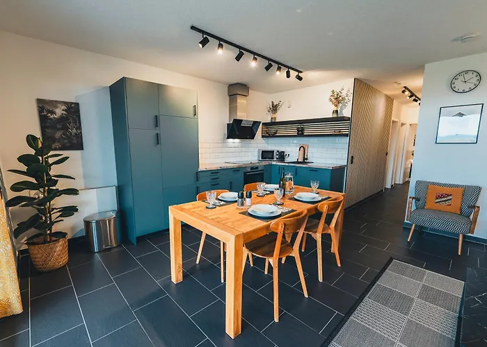 Hunsrueck Valley View With Cedar Sauna Apartamento *