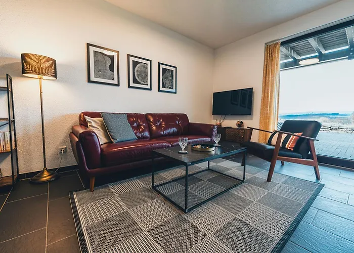 Апартаменты Hunsrueck Valley View With Cedar Sauna Bruschied